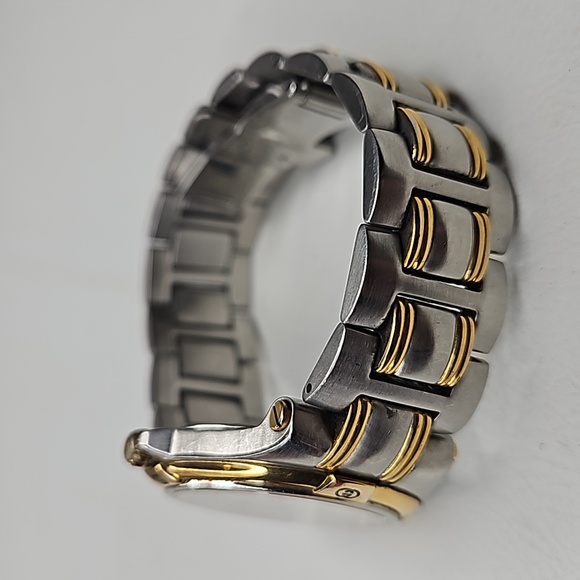 Authentic Gucci Watch 9040 M Mens Dial Quartz Two-Tone Link Date Watch - Picture 5 of 16